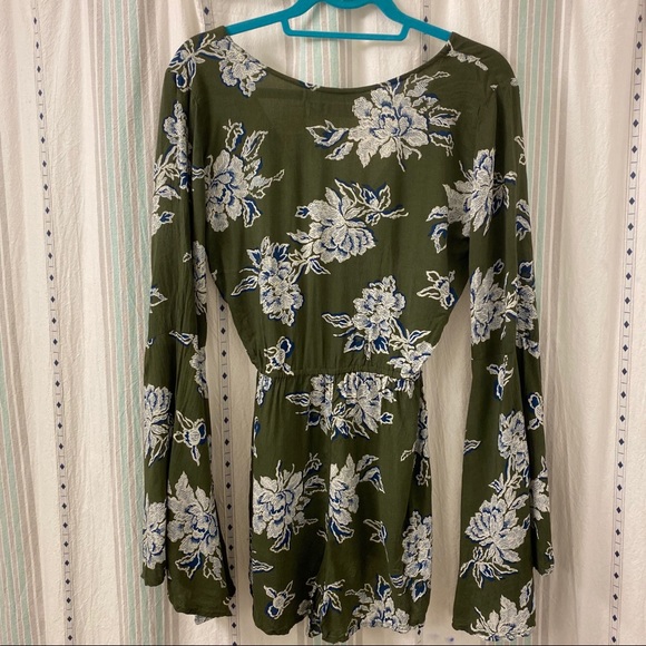 Abercrombie Olive Romper - Picture 3 of 4